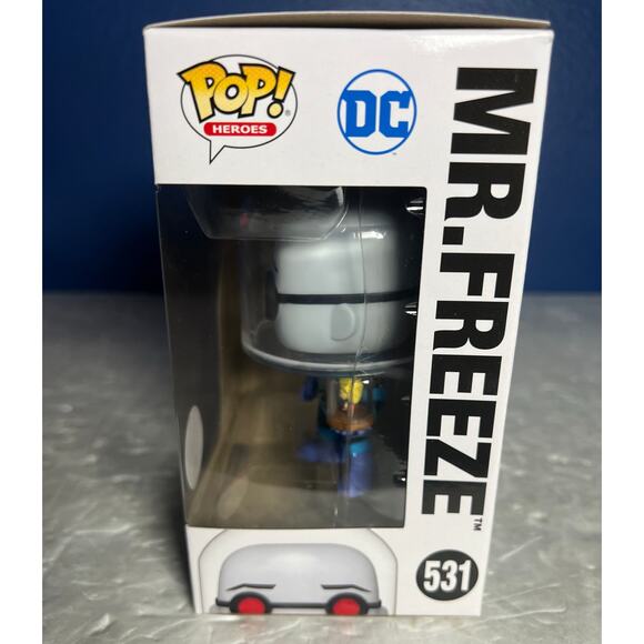 Funko Pop! Mr. Freeze #531 GameStop Exclusive - Batman: The Animated Series Nora - Picture 5 of 8